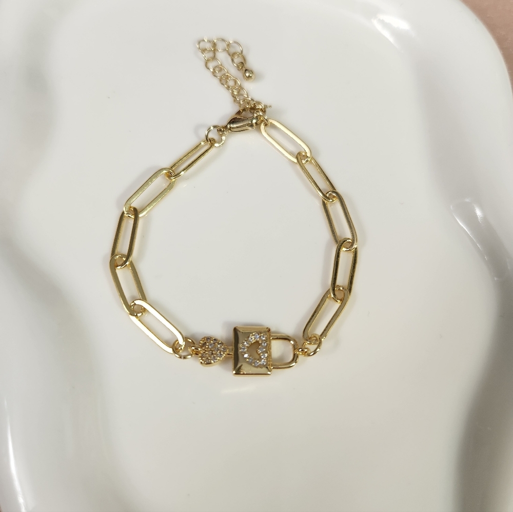 18k Gold Plated Lock Bracelet